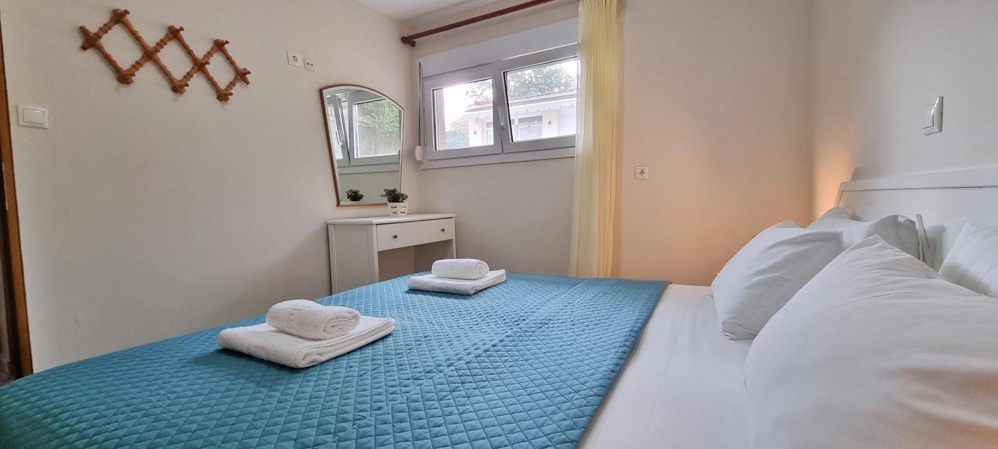 Bungalow White Apartments Polychrono Habitación foto