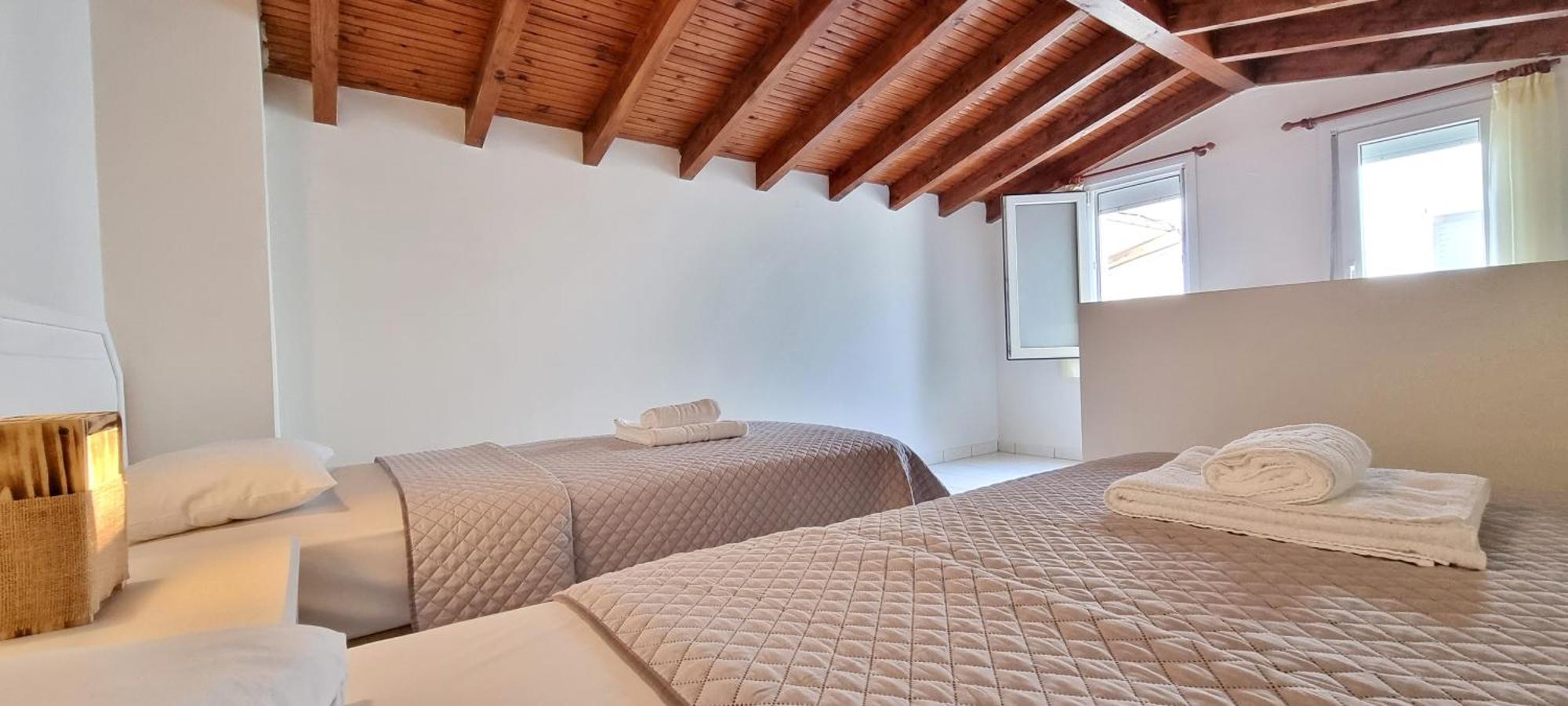Bungalow White Apartments Polychrono Habitación foto